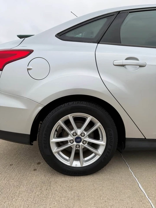 2015 Ford Focus 3rd Gen - Image 8 of 16