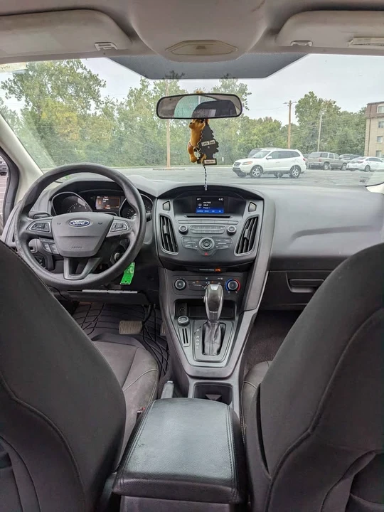 2015 Ford Focus 3rd Gen - Image 9 of 16