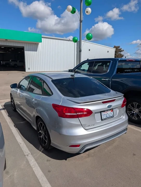 2015 Ford Focus 3rd Gen - Image 5 of 10