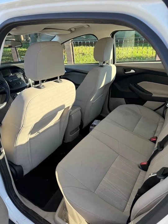 2015 Ford Focus 3rd Gen - Image 6 of 8