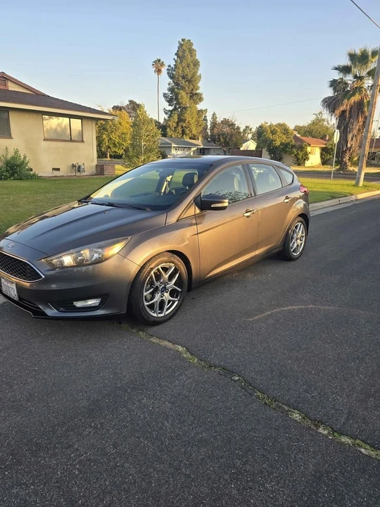 2015 Ford Focus 3rd Gen - Image 2 of 10