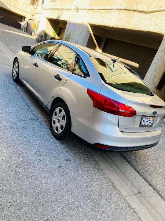 2015 Ford Focus 3rd Gen - Image 9 of 16