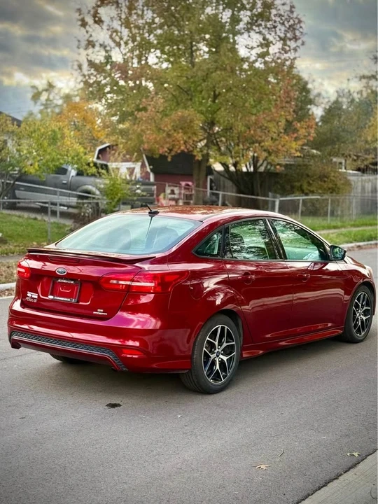 2015 Ford Focus 3rd Gen - Image 6 of 15