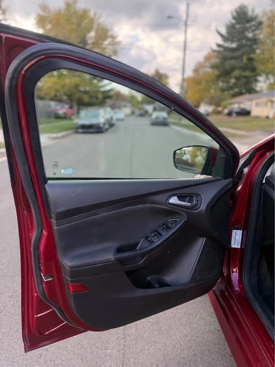 2015 Ford Focus 3rd Gen - Image 10 of 15
