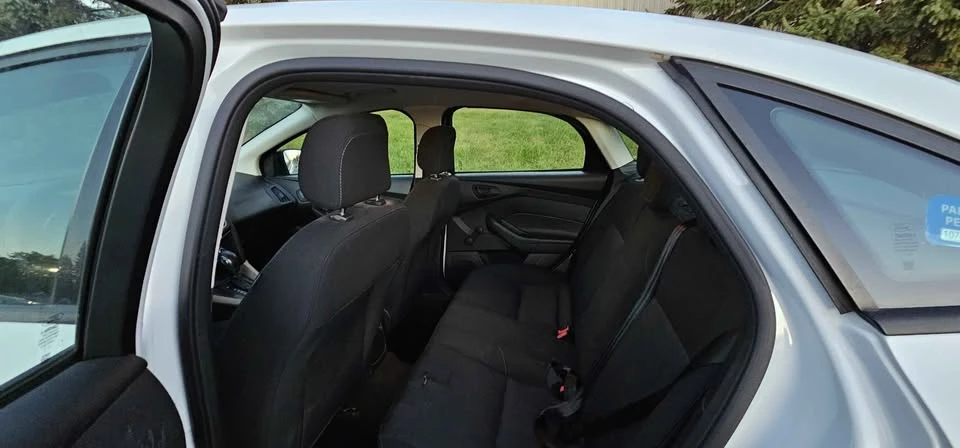 2015 Ford Focus 3rd Gen - Image 9 of 16