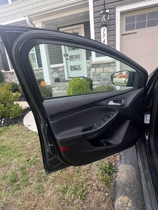2015 Ford Focus 3rd Gen - Image 8 of 14