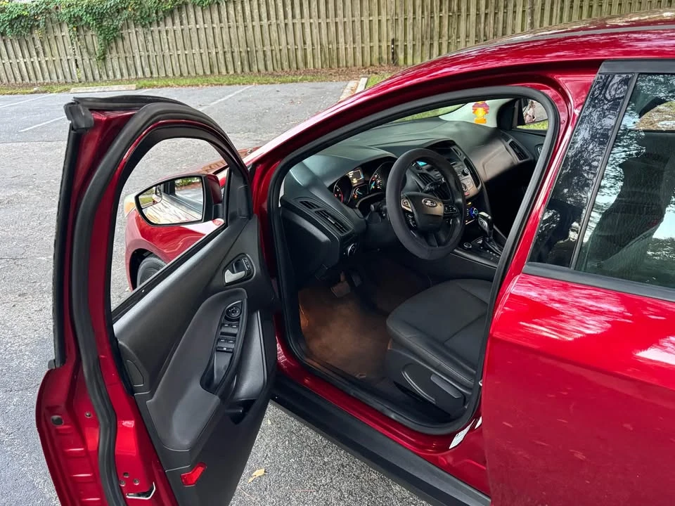 2015 Ford Focus 3rd Gen - Image 10 of 14