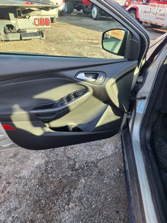 2015 Ford Focus 3rd Gen - Image 6 of 16