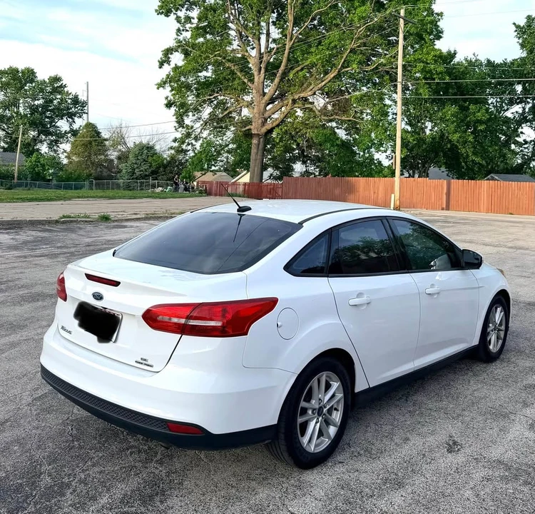 2015 Ford Focus 3rd Gen - Image 2 of 10