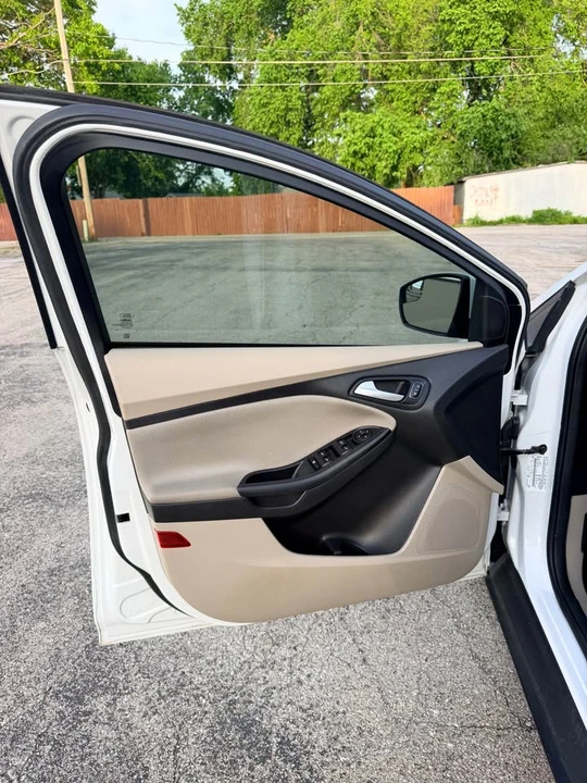2015 Ford Focus 3rd Gen - Image 7 of 10