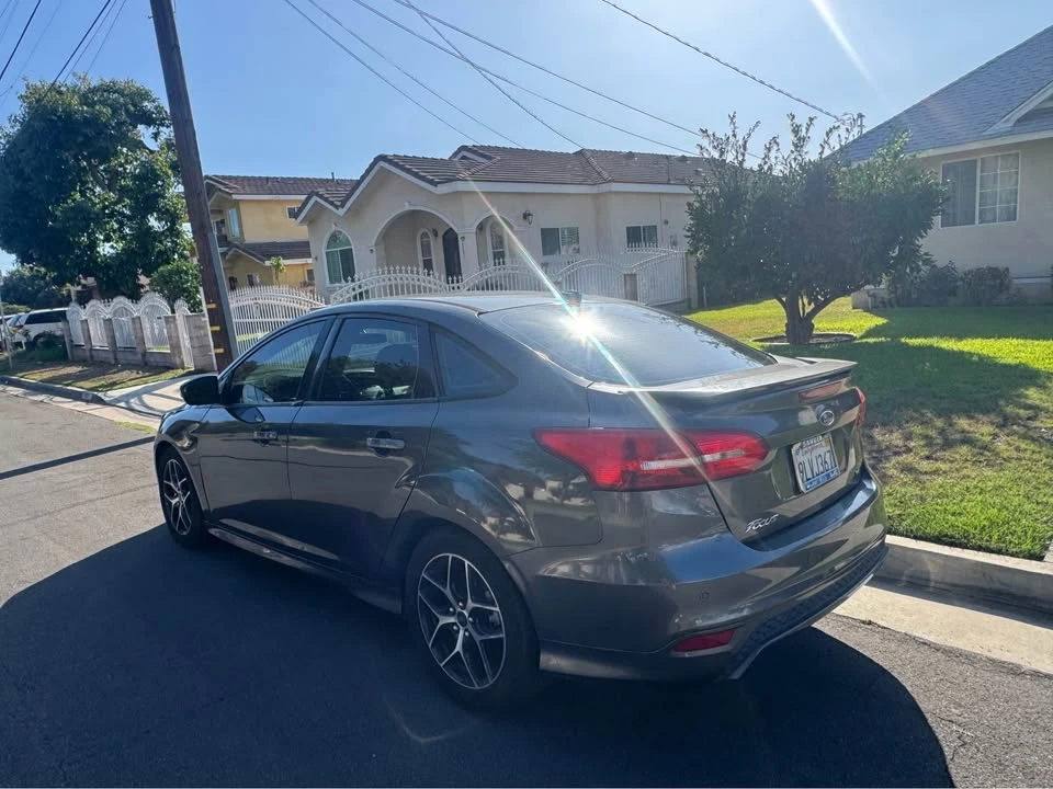 2015 Ford Focus 3rd Gen - Image 6 of 10
