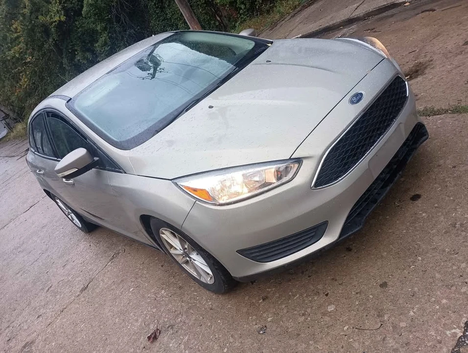 2015 Ford Focus 3rd Gen - Image 2 of 7