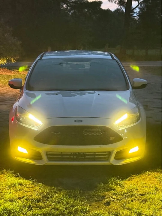 2015 Ford Focus ST 3rd Gen - Image 5 of 11