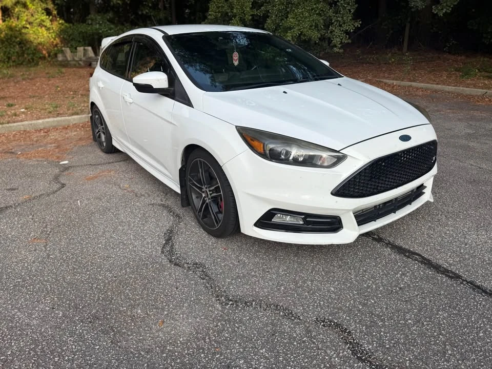 2015 Ford Focus ST 3rd Gen - Image 2 of 11