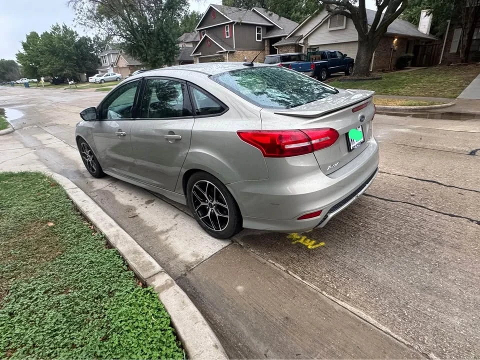 2015 Ford Focus 3rd Gen - Image 3 of 3