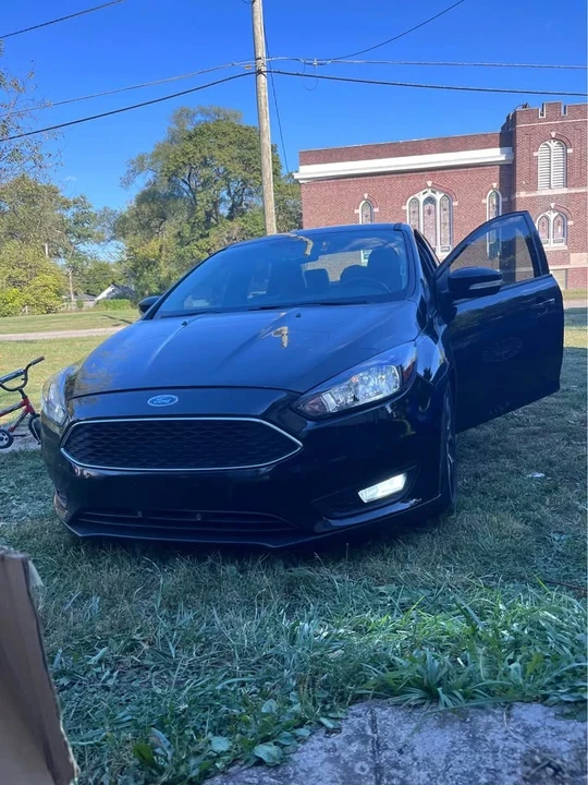 2015 Ford Focus 3rd Gen - Image 2 of 5