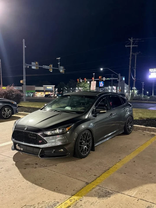 2015 Ford Focus 3rd Gen - Image 2 of 9