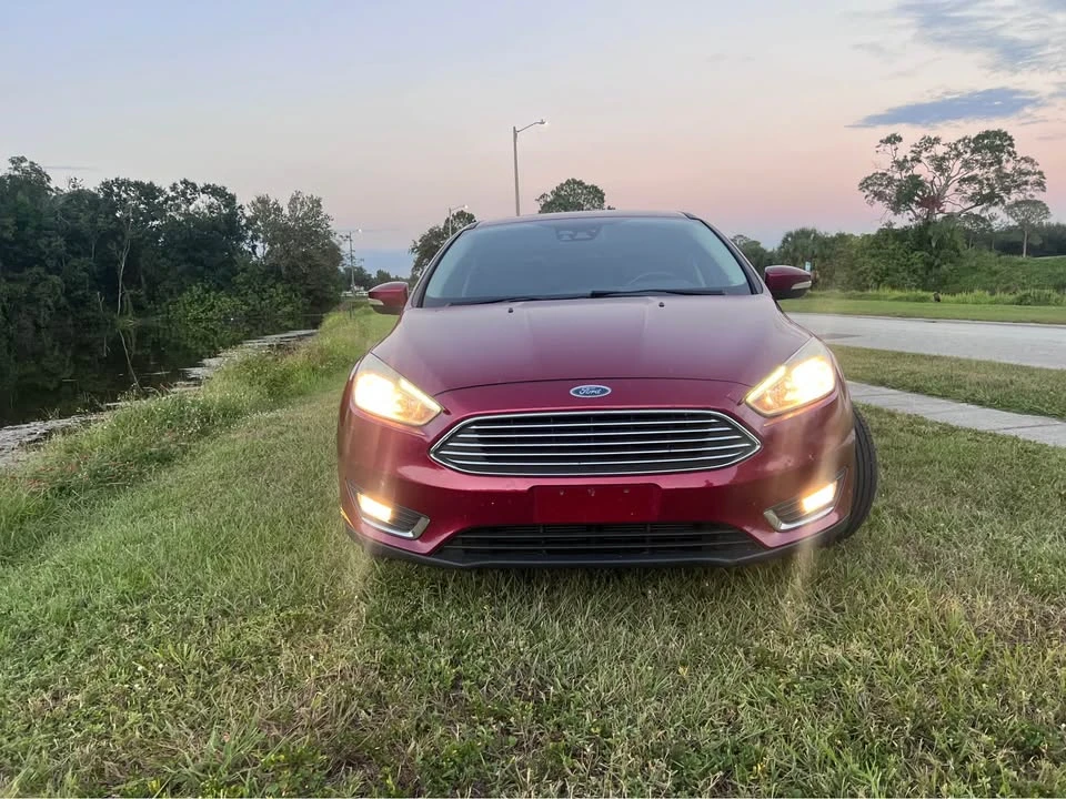 2015 Ford Focus 3rd Gen - Image 2 of 15
