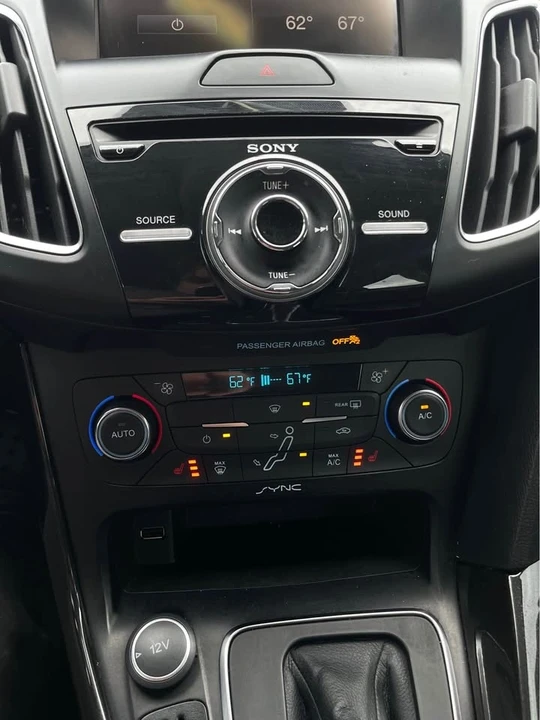 2015 Ford Focus 3rd Gen - Image 10 of 13