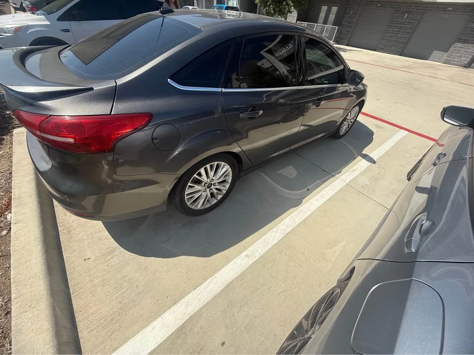 2015 Ford Focus 3rd Gen - Image 2 of 9