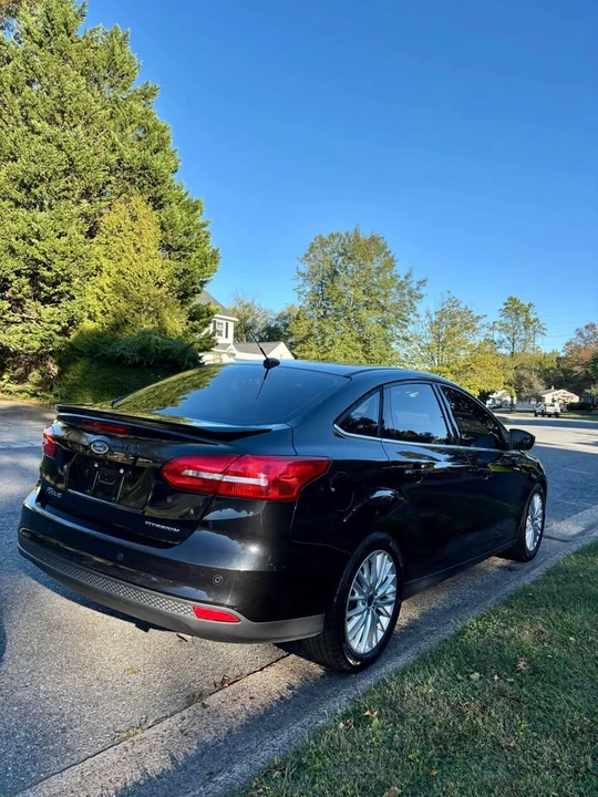 2015 Ford Focus 3rd Gen - Image 5 of 11
