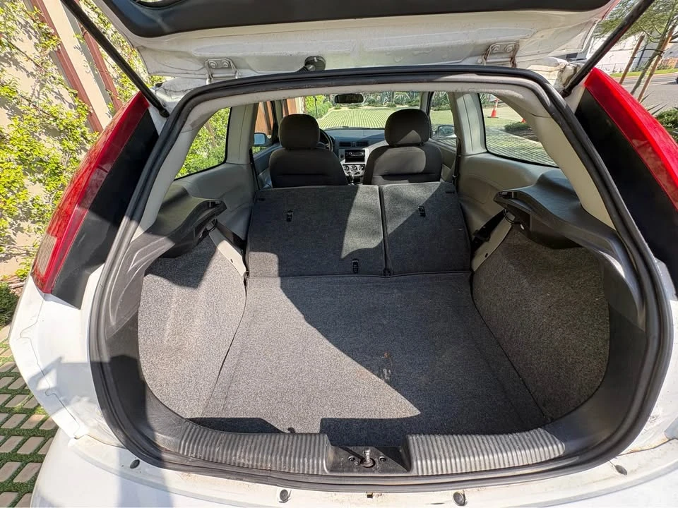 2015 Ford Focus 3rd Gen - Image 10 of 17