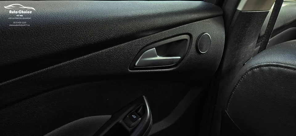 2015 Ford Focus 3rd Gen - Image 13 of 16