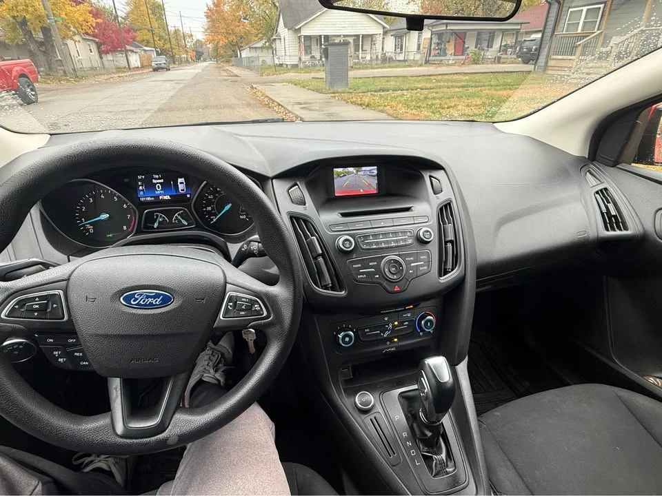 2015 Ford Focus 3rd Gen - Image 9 of 11
