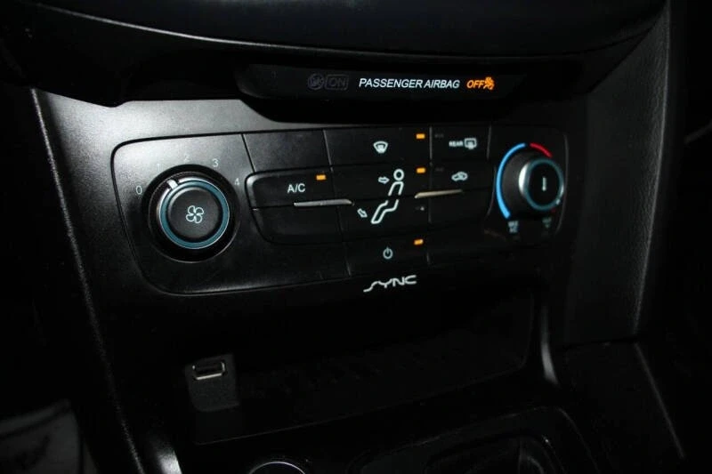 2015 Ford Focus 3rd Gen - Image 14 of 19