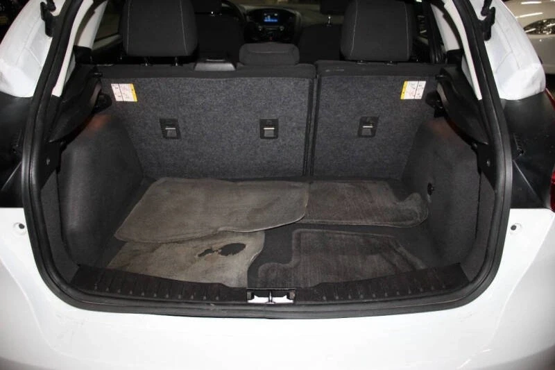 2015 Ford Focus 3rd Gen - Image 18 of 19