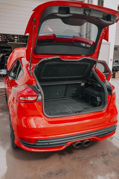 2015 Ford Focus 3rd Gen - Image 9 of 13