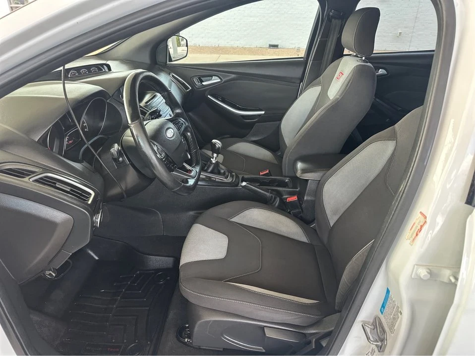 2015 Ford Focus 3rd Gen - Image 9 of 19