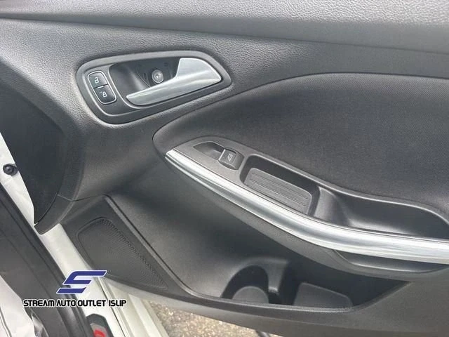 2015 Ford Focus 3rd Gen - Image 9 of 20