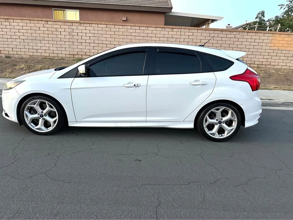 2015 Ford Focus 3rd Gen - Image 6 of 13