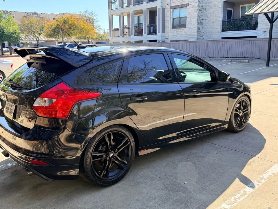 2015 Ford Focus 3rd Gen - Image 2 of 3
