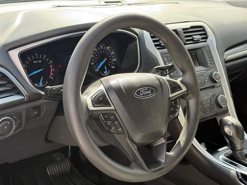 2015 Ford Fusion 2nd Gen - Image 12 of 19