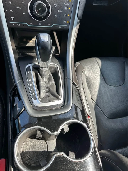 2015 Ford Fusion 2nd Gen - Image 8 of 9