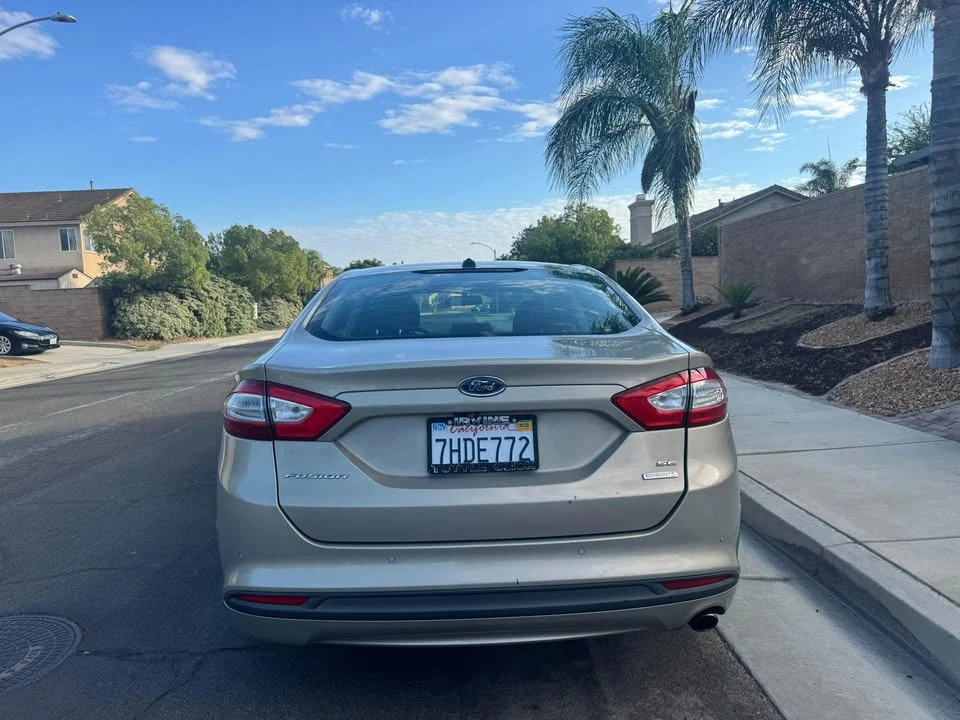 2015 Ford Fusion 2nd Gen - Image 5 of 10