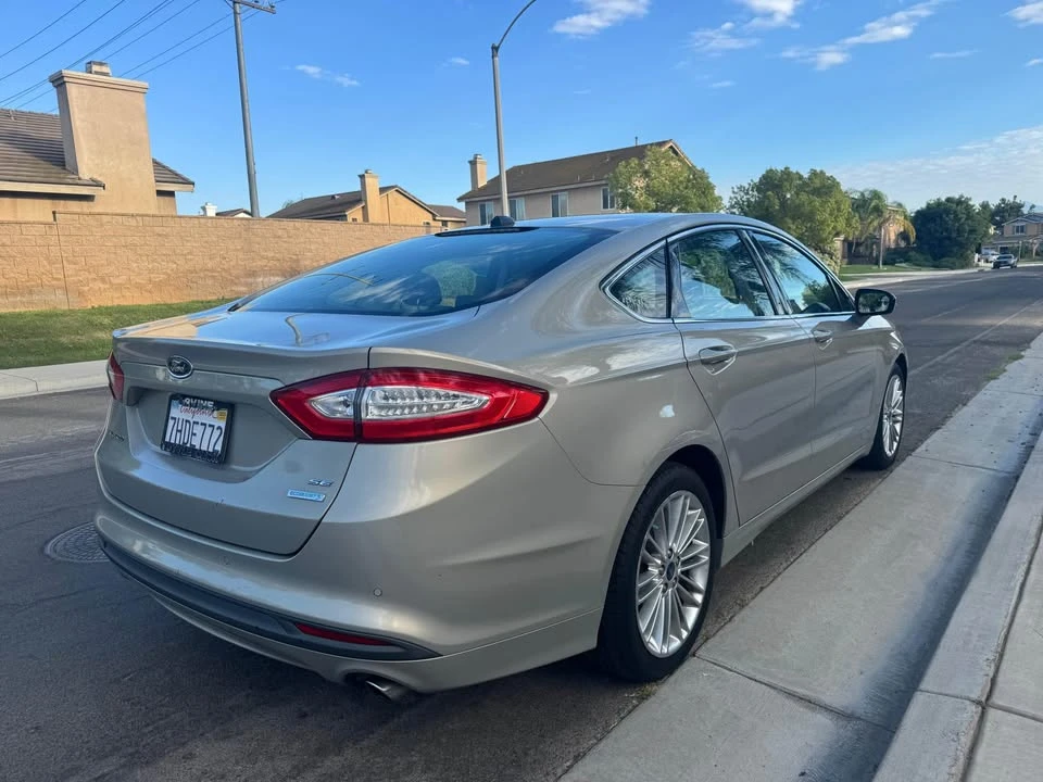2015 Ford Fusion 2nd Gen - Image 4 of 10