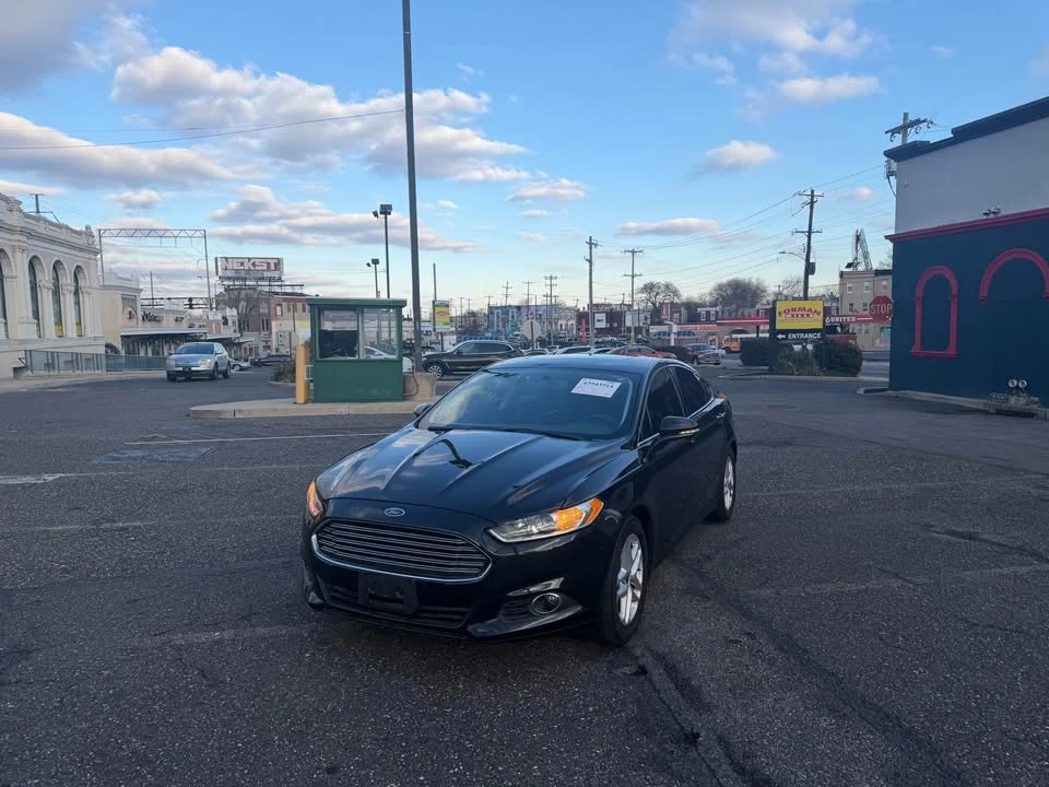 2015 Ford Fusion 2nd Gen - Image 2 of 12