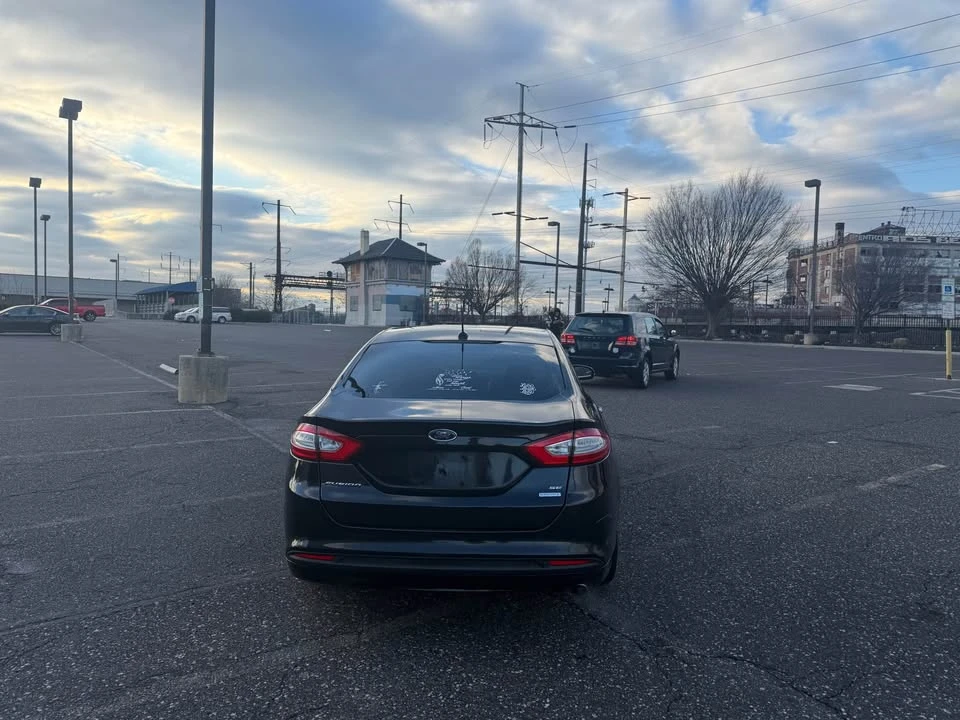 2015 Ford Fusion 2nd Gen - Image 6 of 12