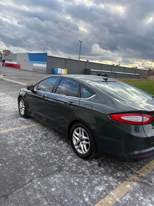 2015 Ford Fusion 2nd Gen - Image 4 of 8