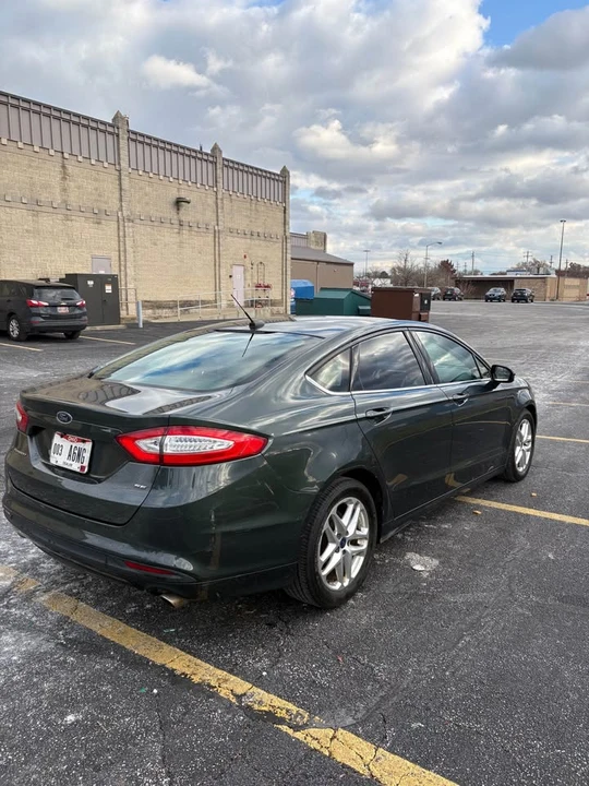 2015 Ford Fusion 2nd Gen - Image 2 of 8