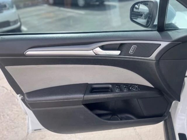 2015 Ford Fusion 2nd Gen - Image 9 of 14