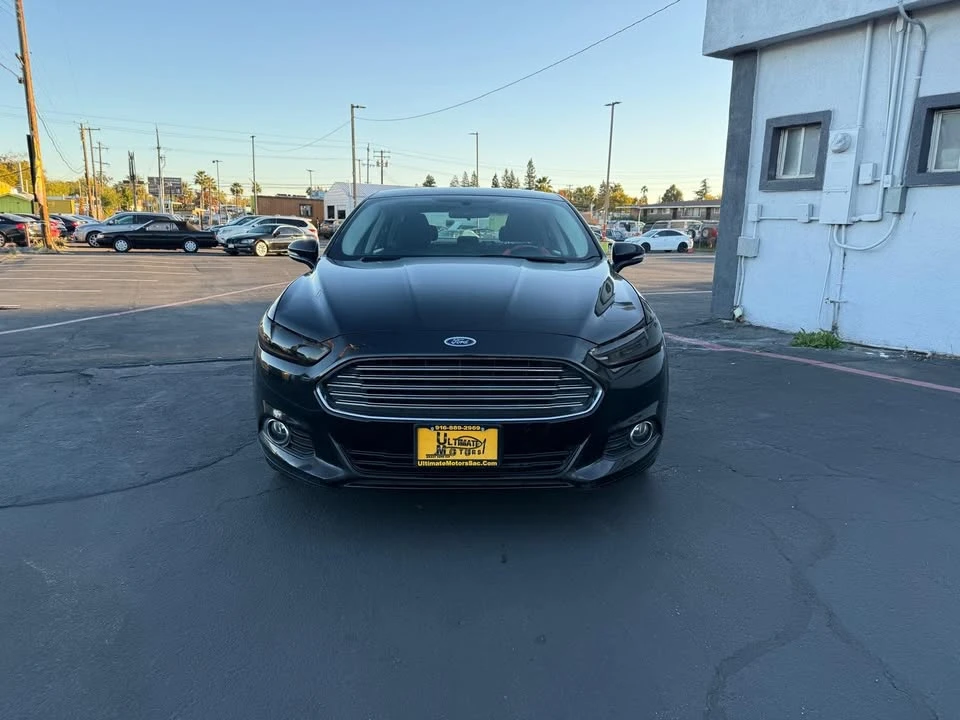 2015 Ford Fusion 2nd Gen - Image 2 of 12
