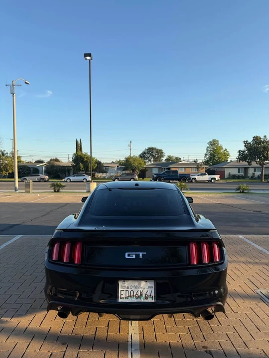 2015 Ford GT - Image 4 of 10