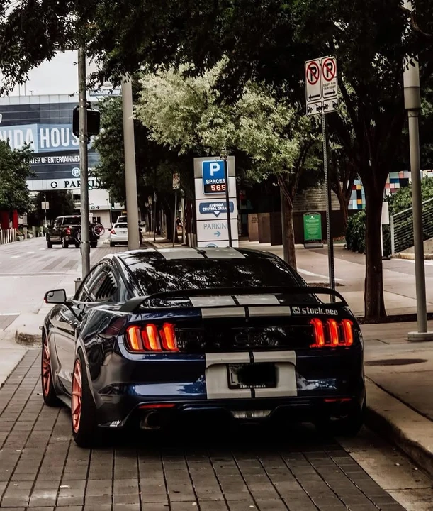 2015 Ford S550 Mustang - Image 2 of 19