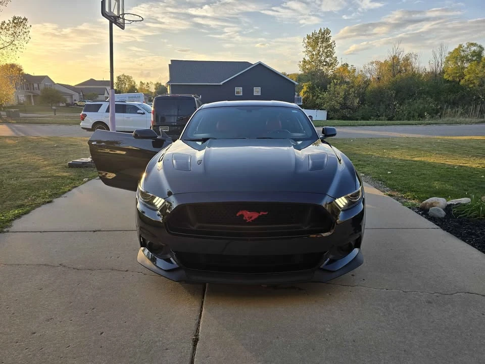 2015 Ford S550 Mustang - Image 2 of 18