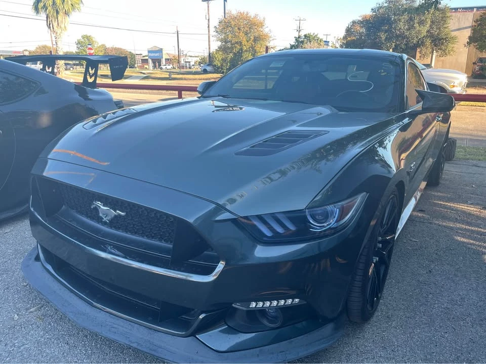 2015 Ford S550 Mustang - Image 2 of 12