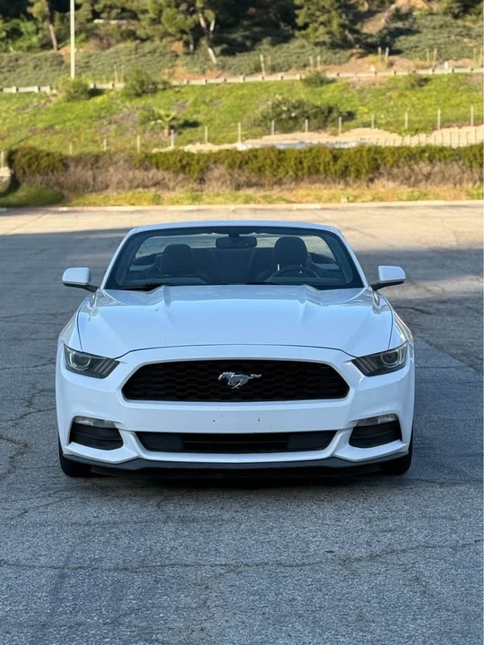 2015 Ford S550 Mustang - Image 2 of 17